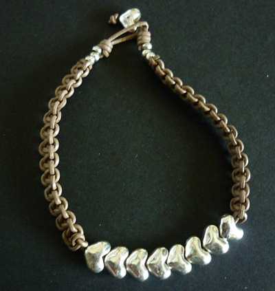 BRACELET