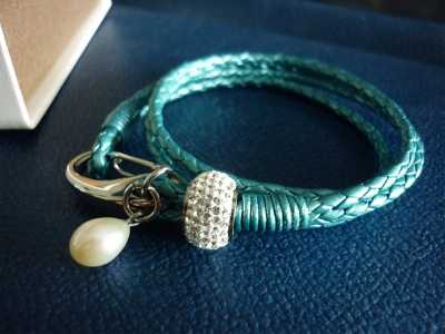 TURQUOISE