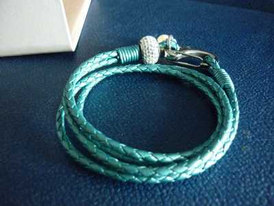 TURQUOISE