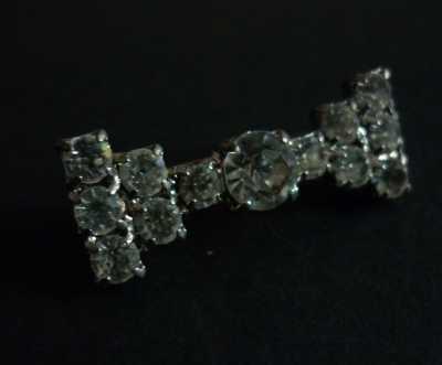 BROOCH