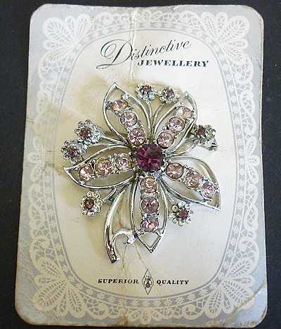 BROOCH
