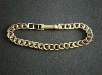 BRACELET