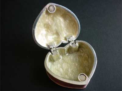 TRINKET