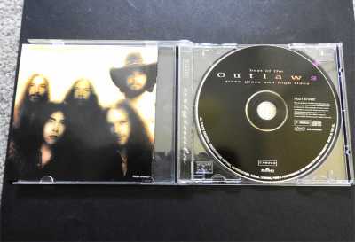 OUTLAWS