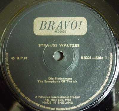 STRAUSS