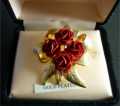 BROOCH VINTAGE SARAL RED ROSES GOLD PLATED ORIGINAL BOX